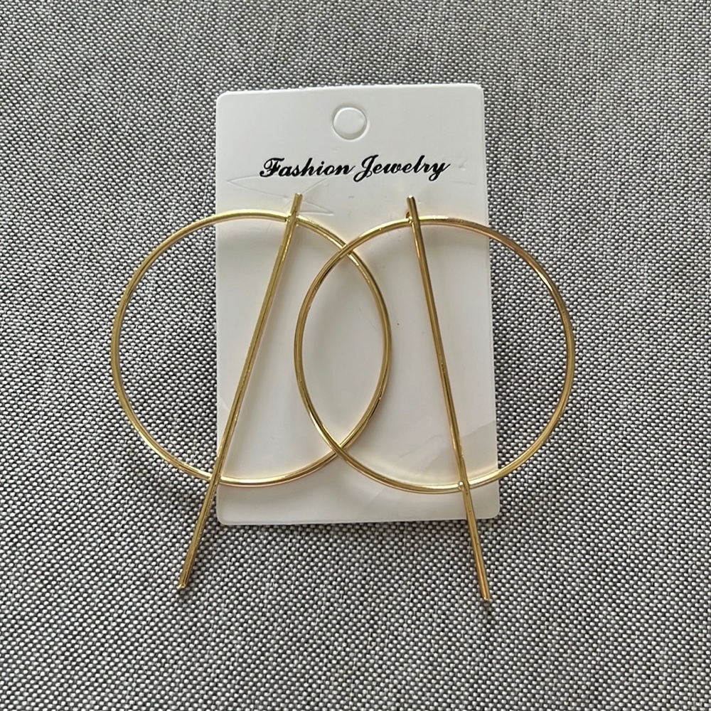 Fun stud earrings!